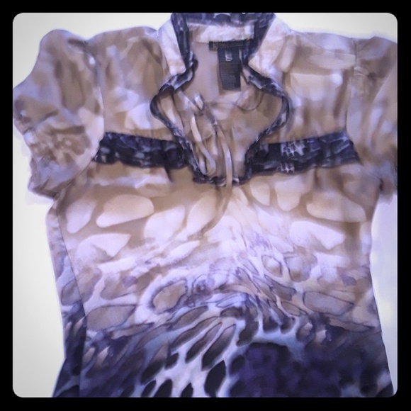 Beautiful Blouse - Picture 1 of 3